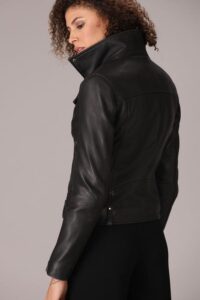 Womens Lambskin Leather Jacket With Fur Collar In Black - Image 3