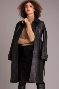 Expertly Designed Black Lambskin Leather Coat For Women