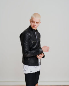 Men Dashing Pitch Black Leather Jacket - Mauve Tree - Image 3