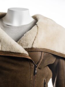 Women Oversized Fur Collar Jacket - Image 5