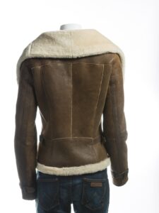 Women Oversized Fur Collar Jacket - Image 2